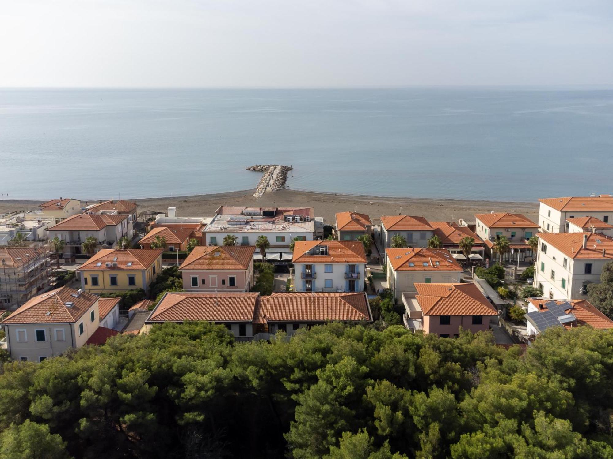 Zi Maria Hotell Marina di Cecina Exteriör bild