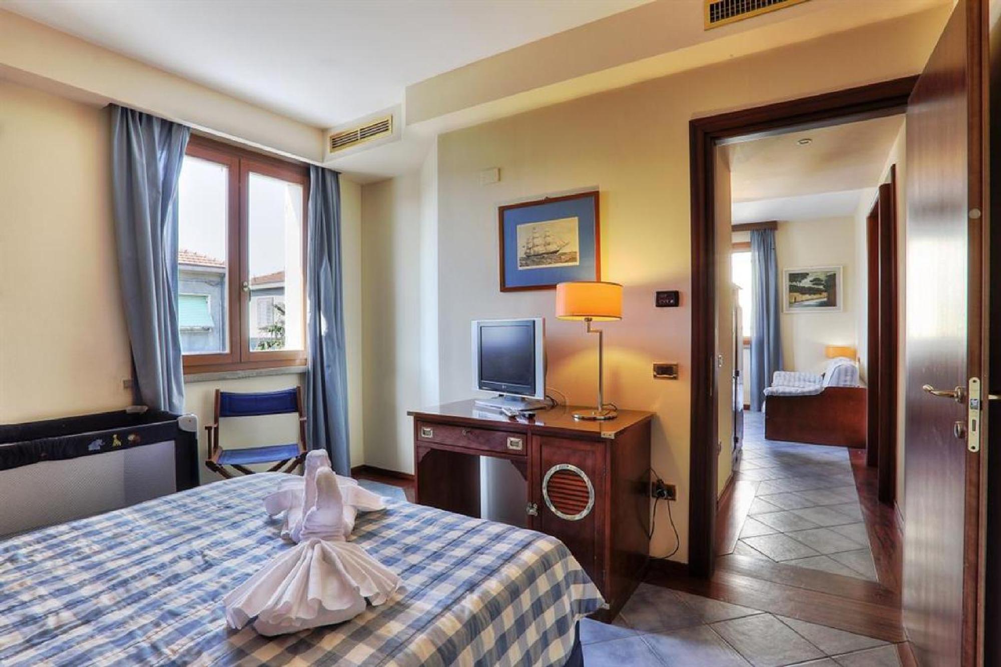 Zi Maria Hotell Marina di Cecina Exteriör bild