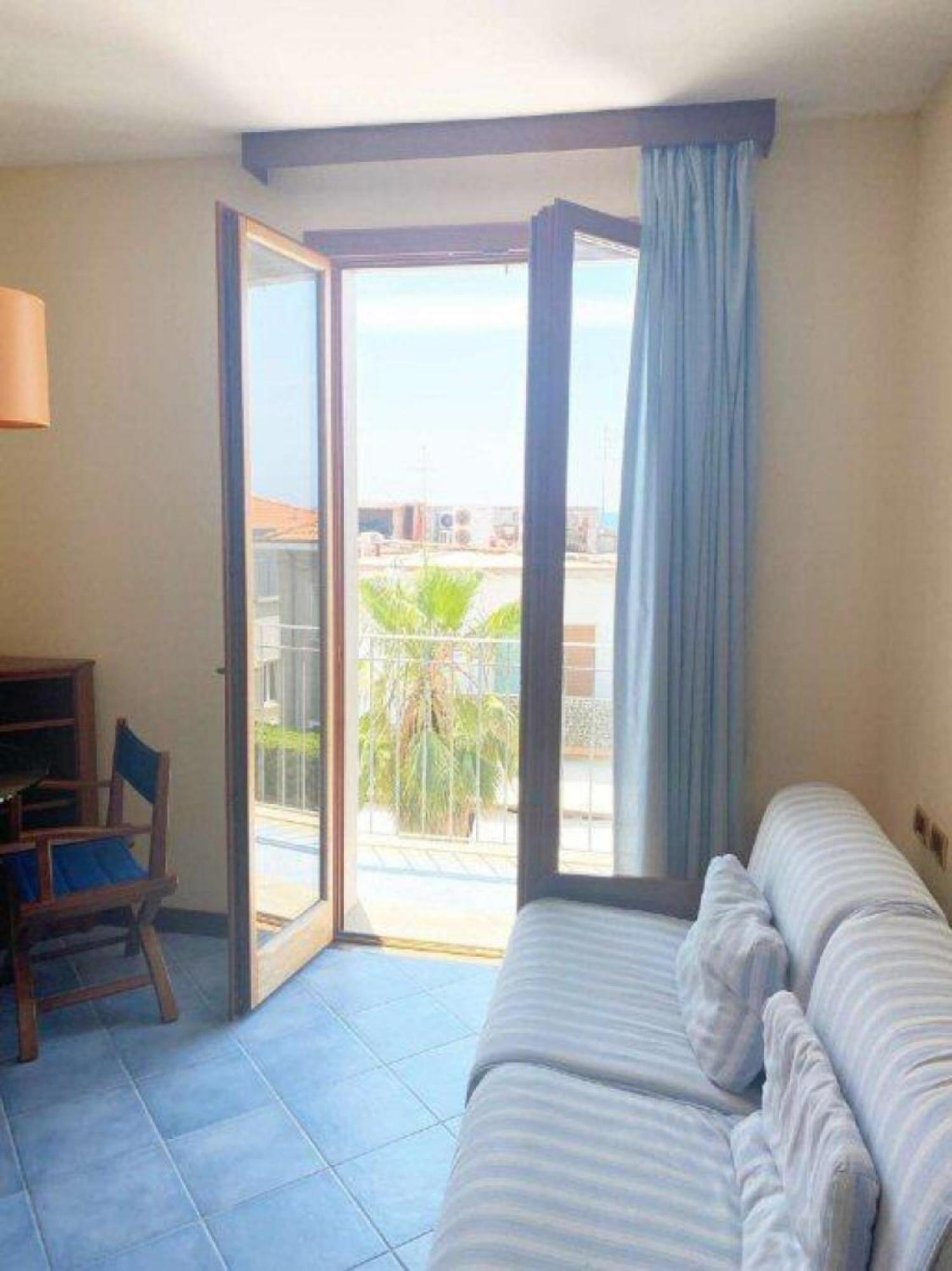 Zi Maria Hotell Marina di Cecina Exteriör bild