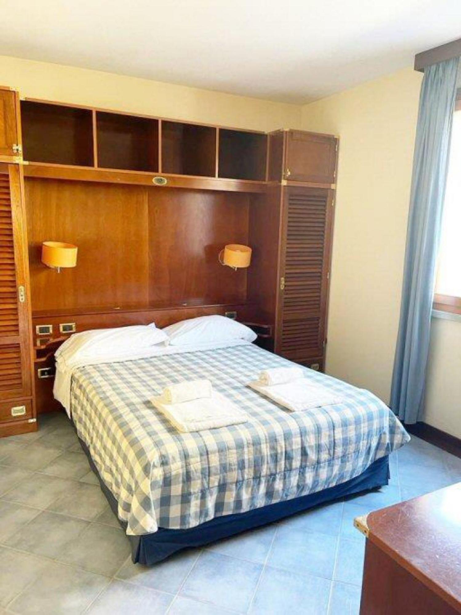 Zi Maria Hotell Marina di Cecina Exteriör bild