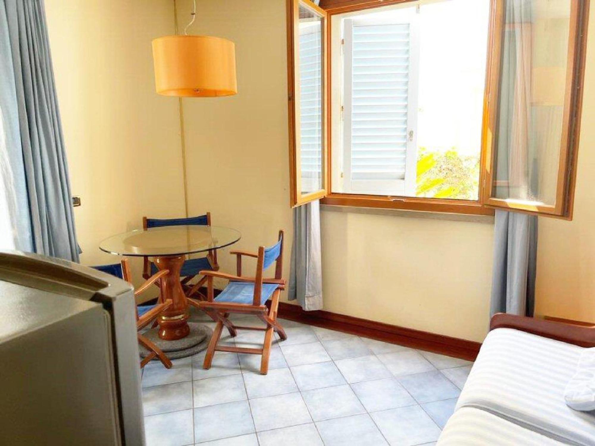 Zi Maria Hotell Marina di Cecina Exteriör bild